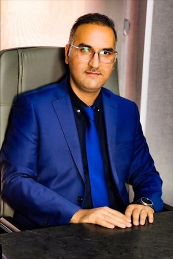 دکتر حامد اکبری